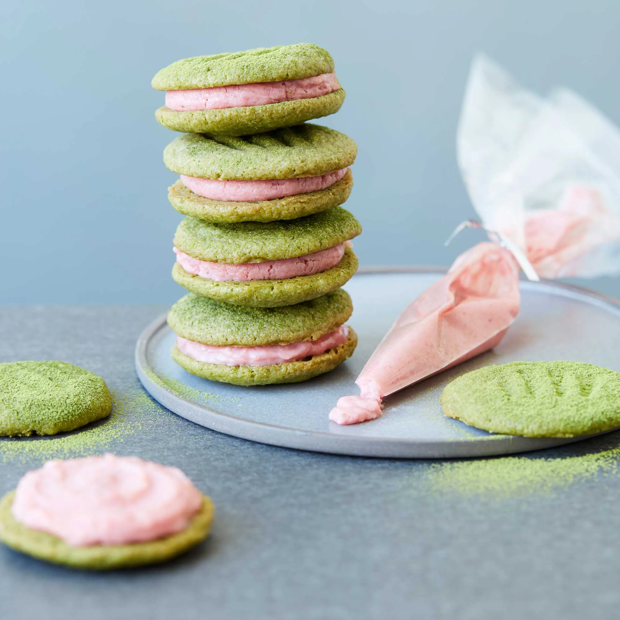 Afternoon Tea At The Cutter & Squidge Bakery Cookbook
